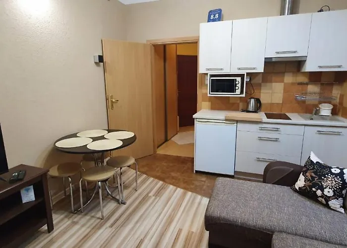 W Jantar - Lilasun 斯克拉斯卡波伦巴