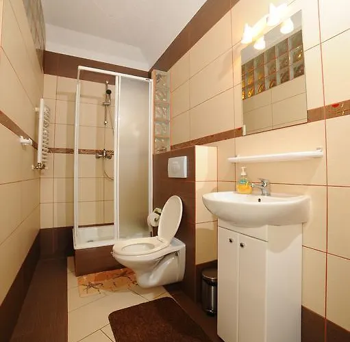 W Jantar - Lilasun 公寓